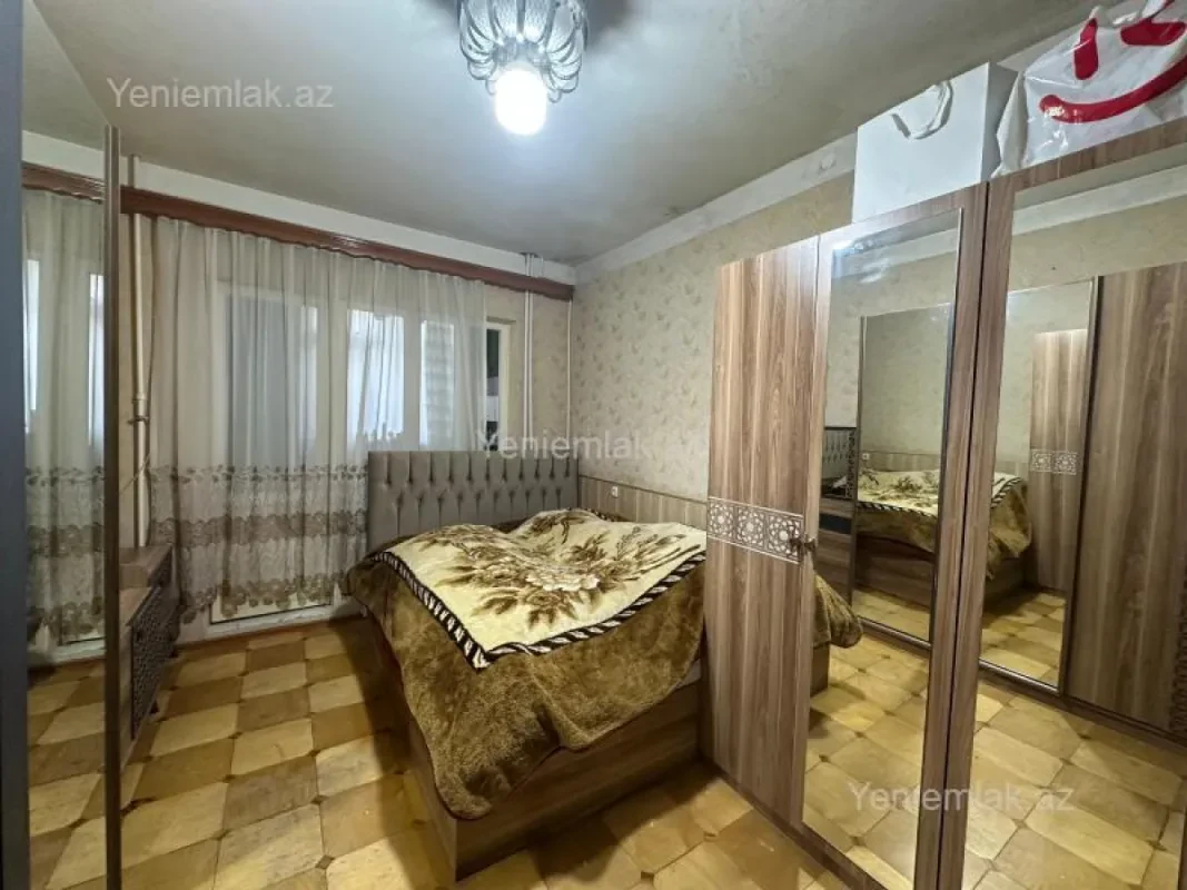 Satılır 2 otaqlı köhnə tikili 60 m²