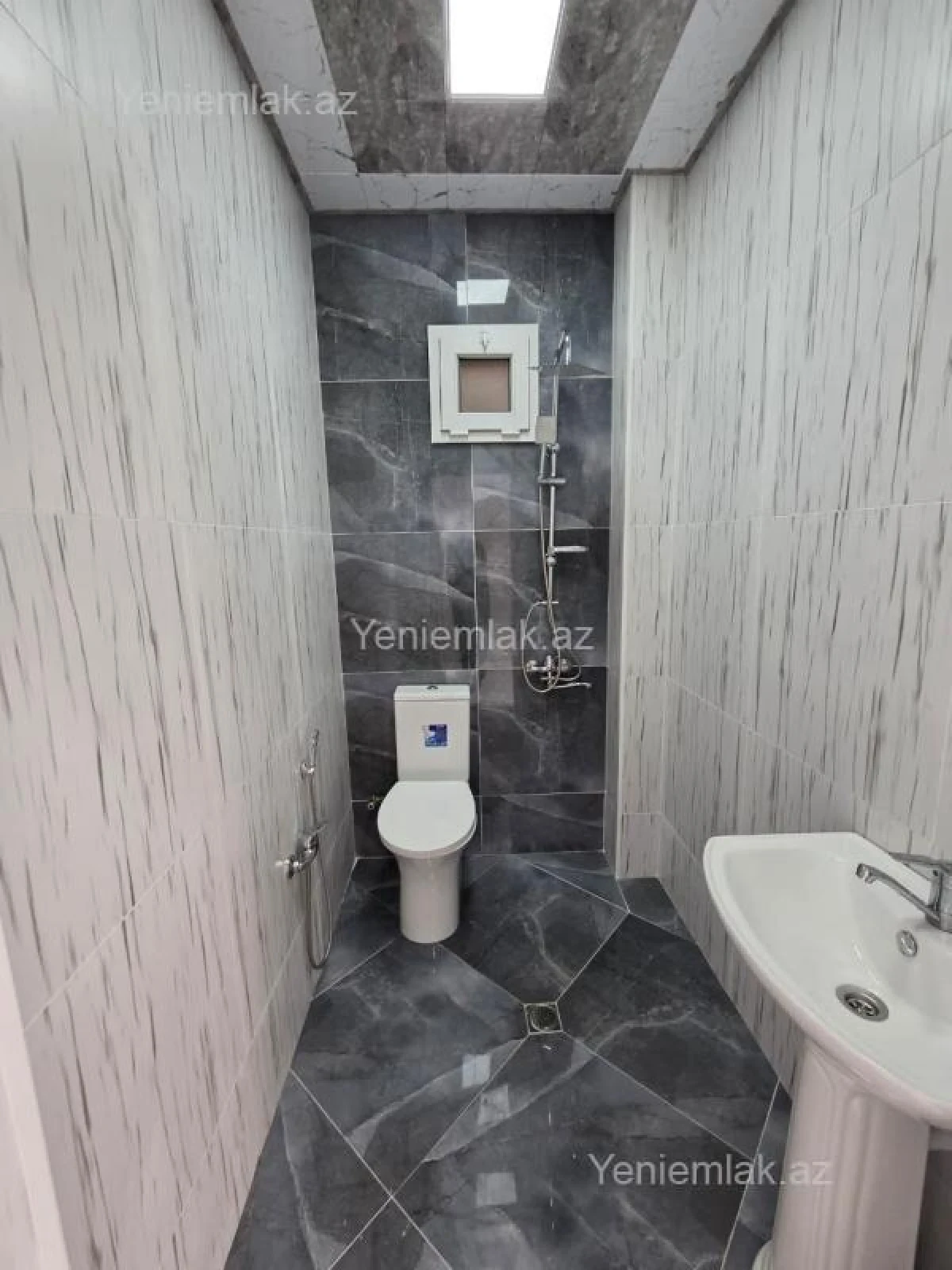 Satılır 4 otaqlı həyət evi 120 m²