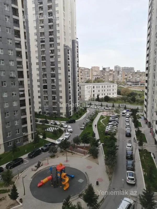Satılır 4 otaqlı yeni tikili 140 m²