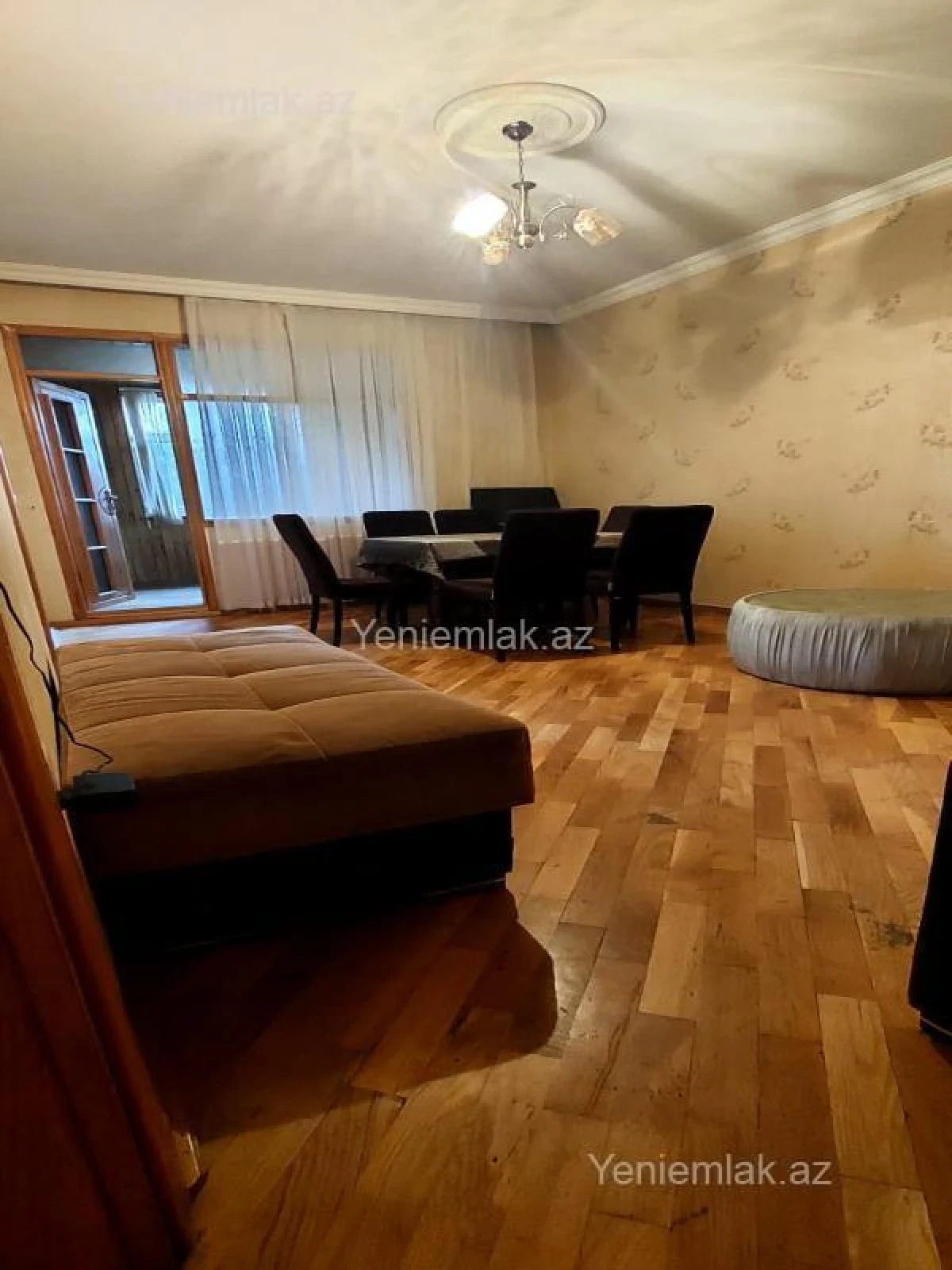 Satılır 2 otaqlı köhnə tikili 50 m²