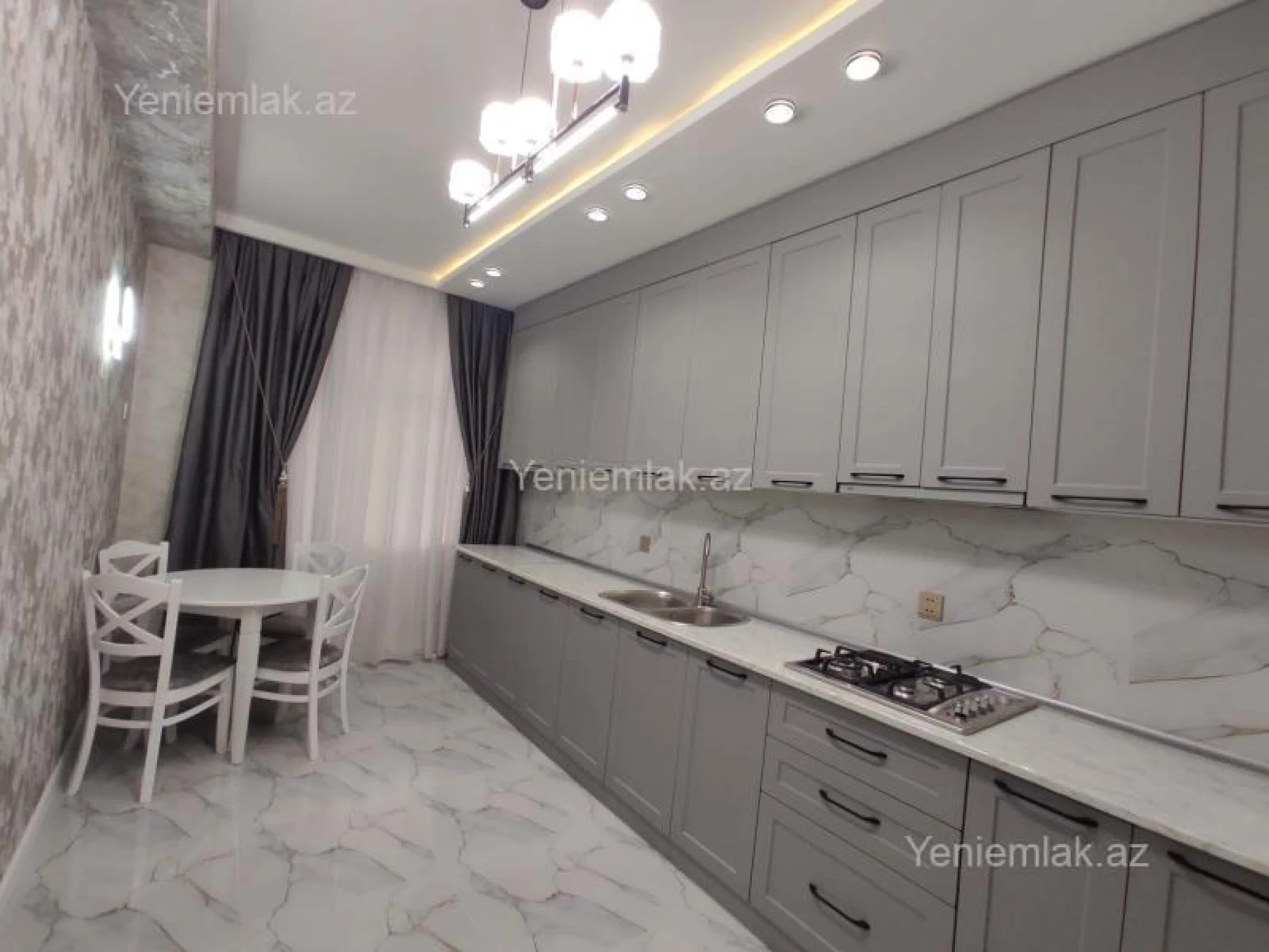 Satılır 2 otaqlı yeni tikili 88 m²