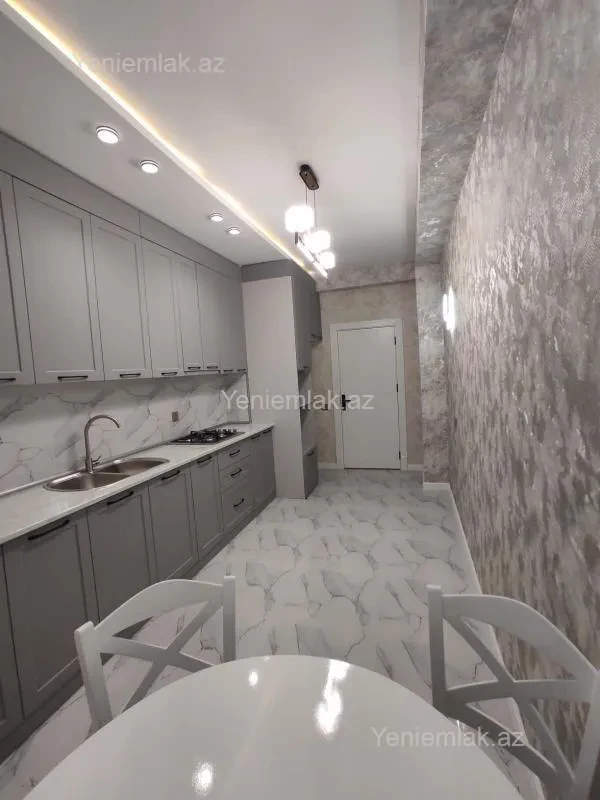 Satılır 2 otaqlı yeni tikili 88 m²