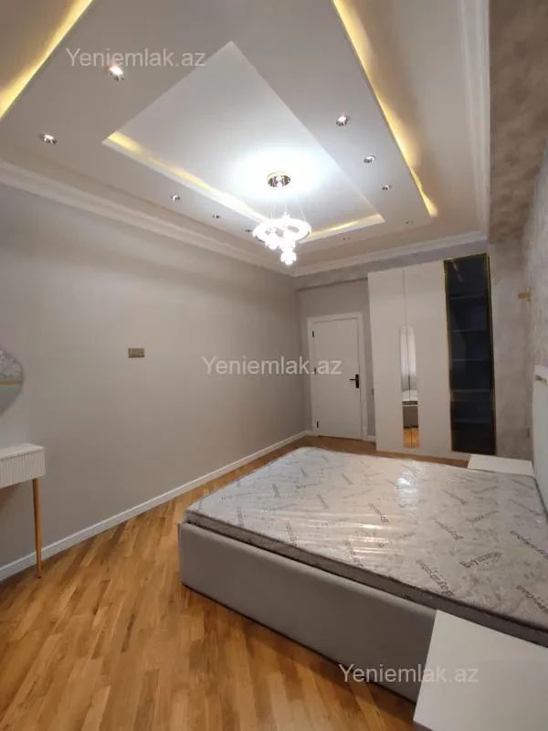Satılır 2 otaqlı yeni tikili 88 m²