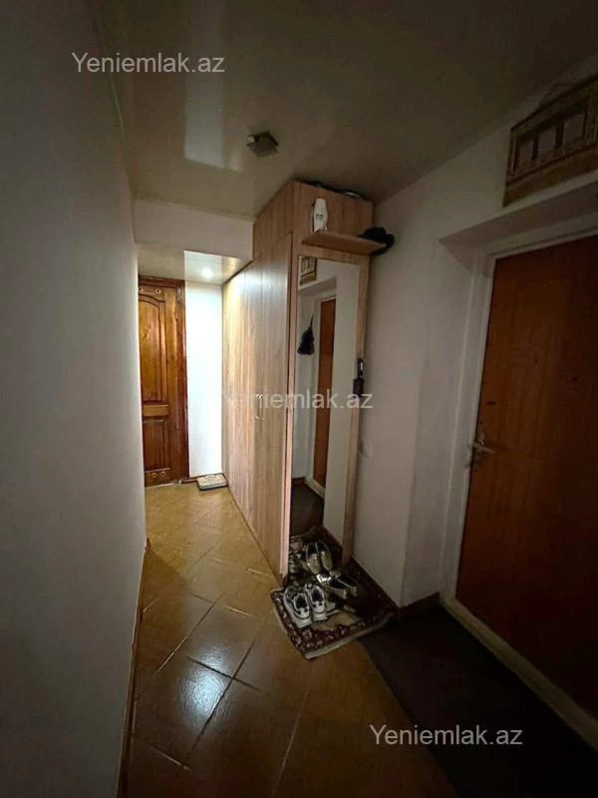 Satılır 3 otaqlı köhnə tikili 90 m²