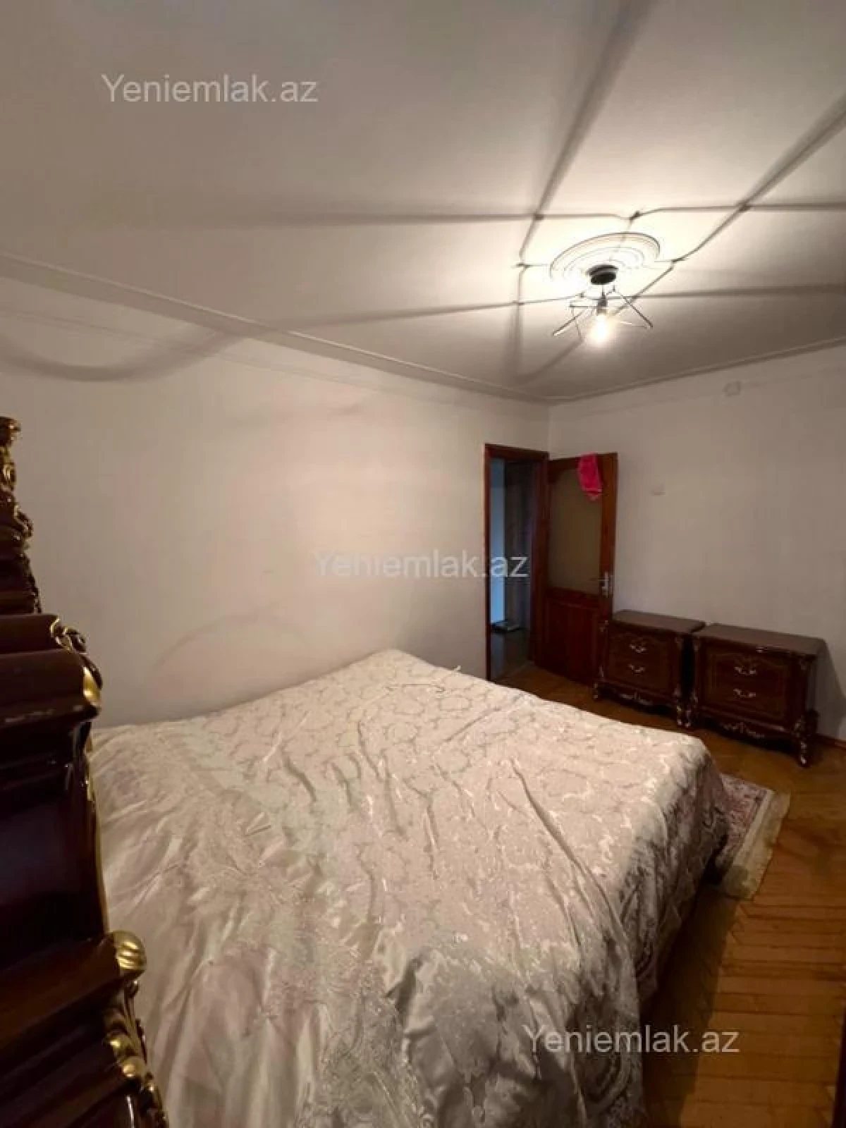 Satılır 3 otaqlı köhnə tikili 90 m²