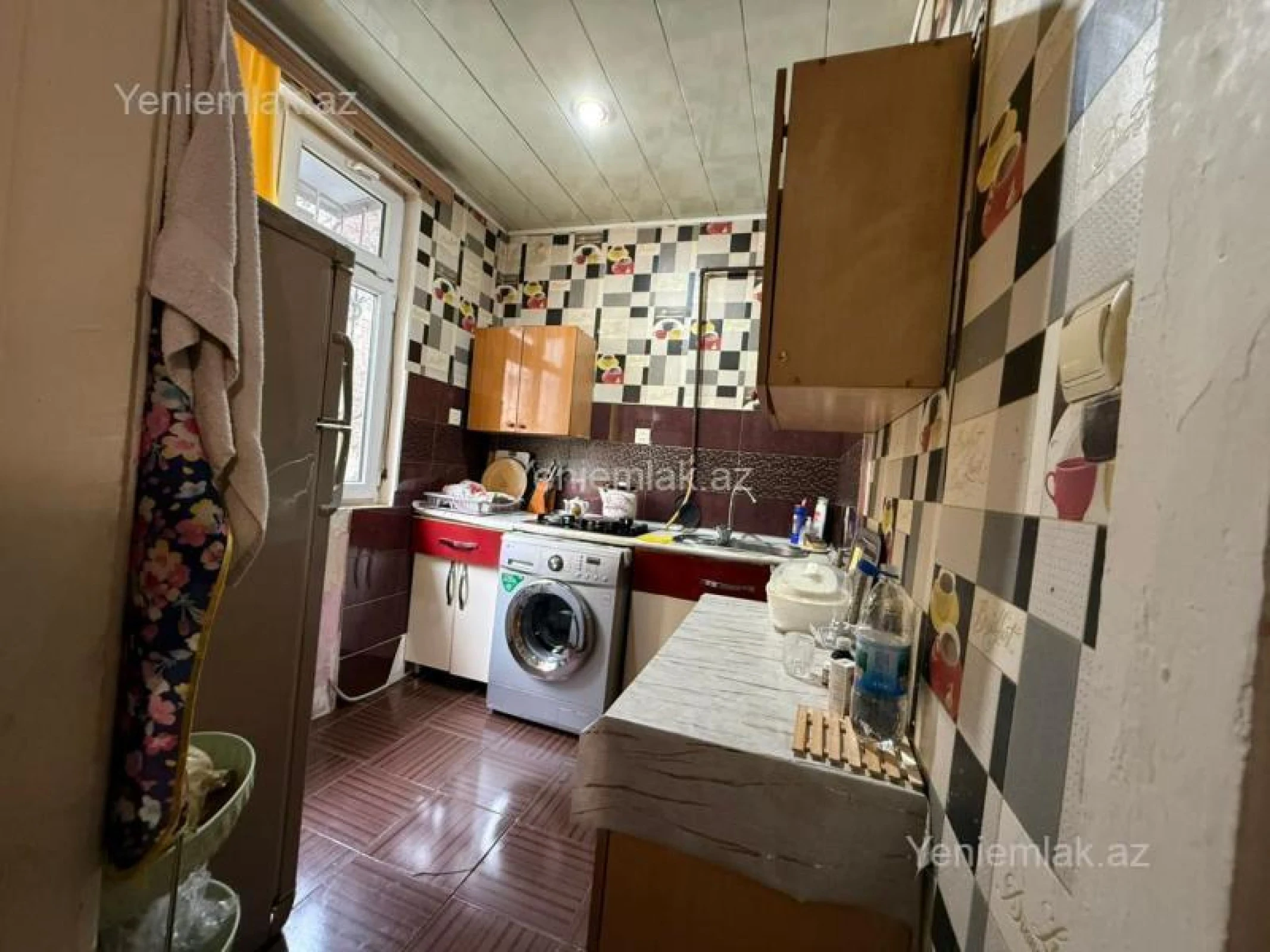 Satılır 2 otaqlı köhnə tikili 50 m²