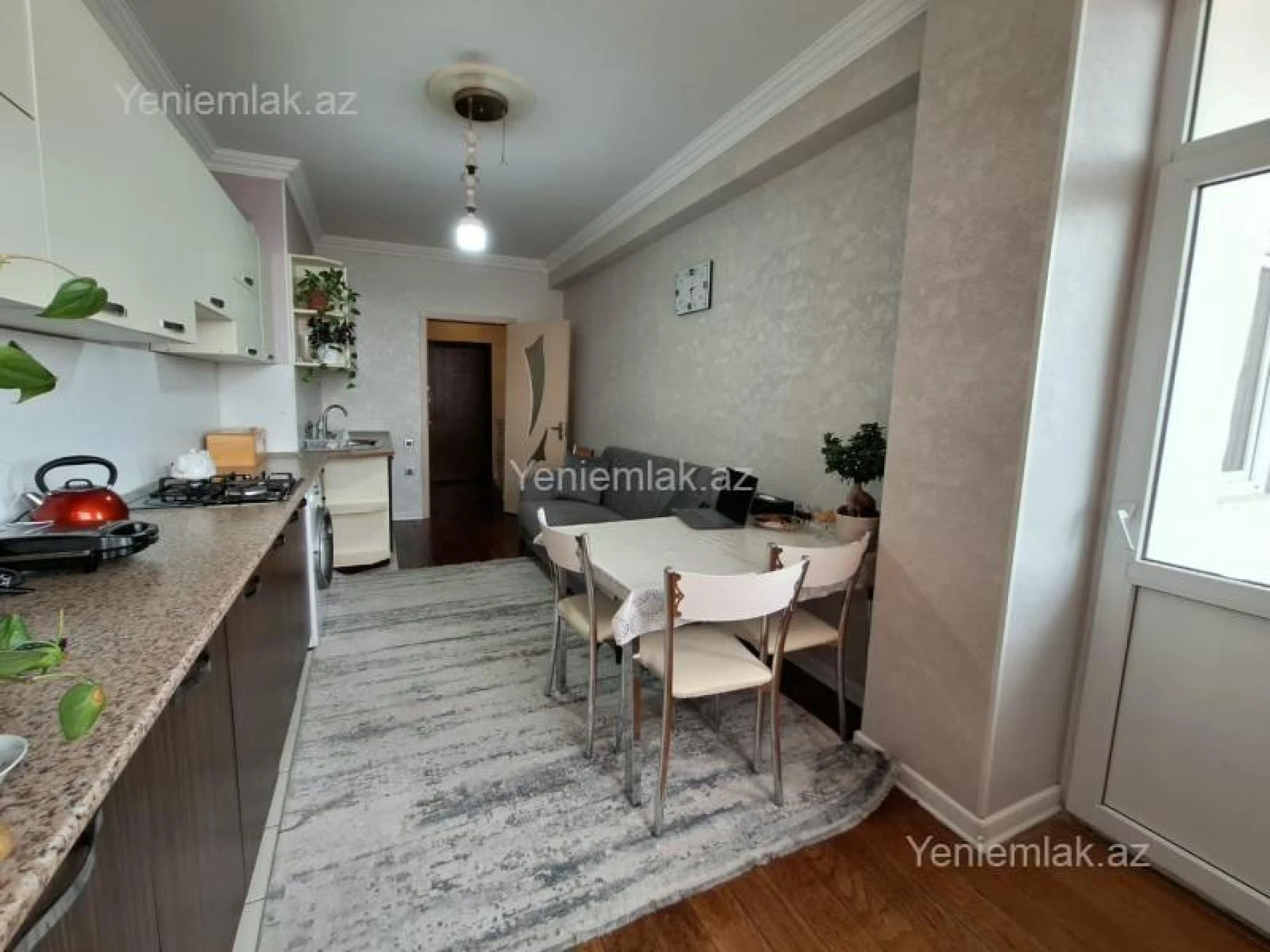 Satılır 2 otaqlı yeni tikili 78 m²
