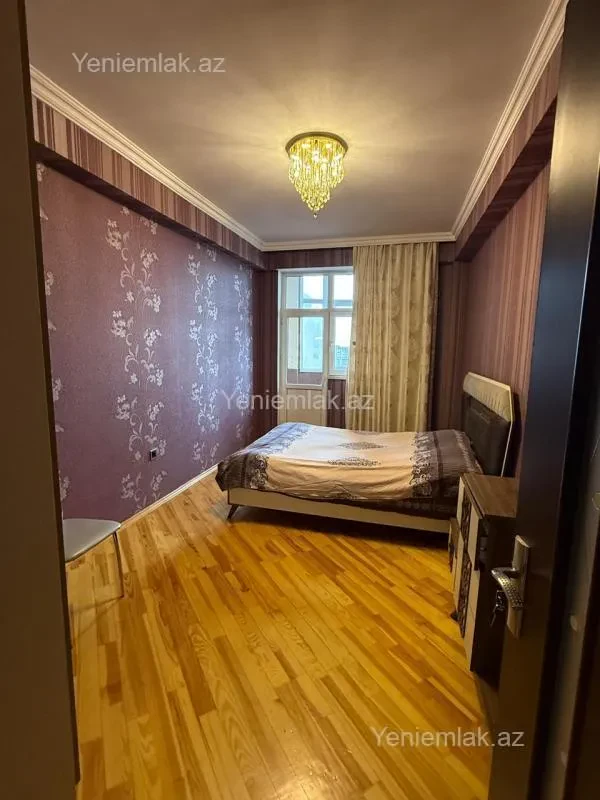 Satılır 2 otaqlı yeni tikili 80 m²