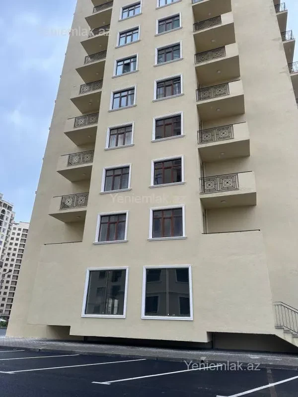 Satılır 3 otaqlı yeni tikili 120 m²