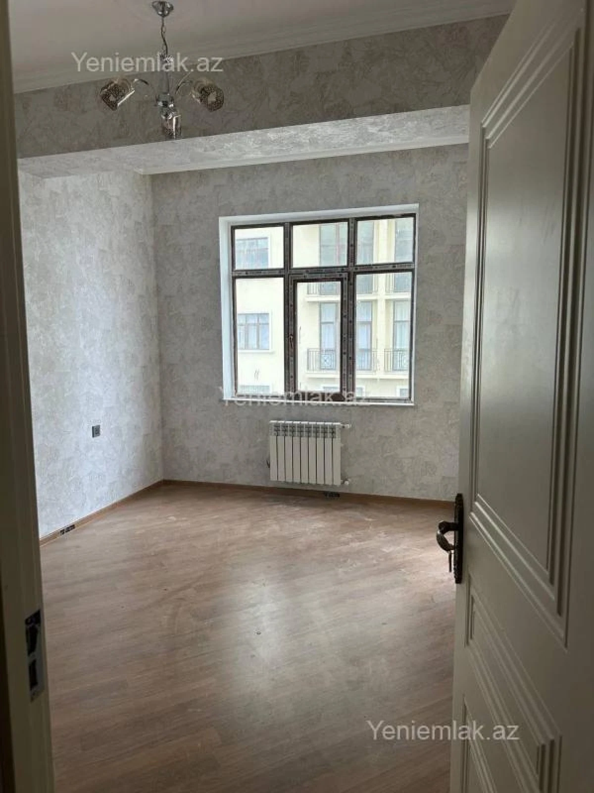 Satılır 3 otaqlı yeni tikili 120 m²