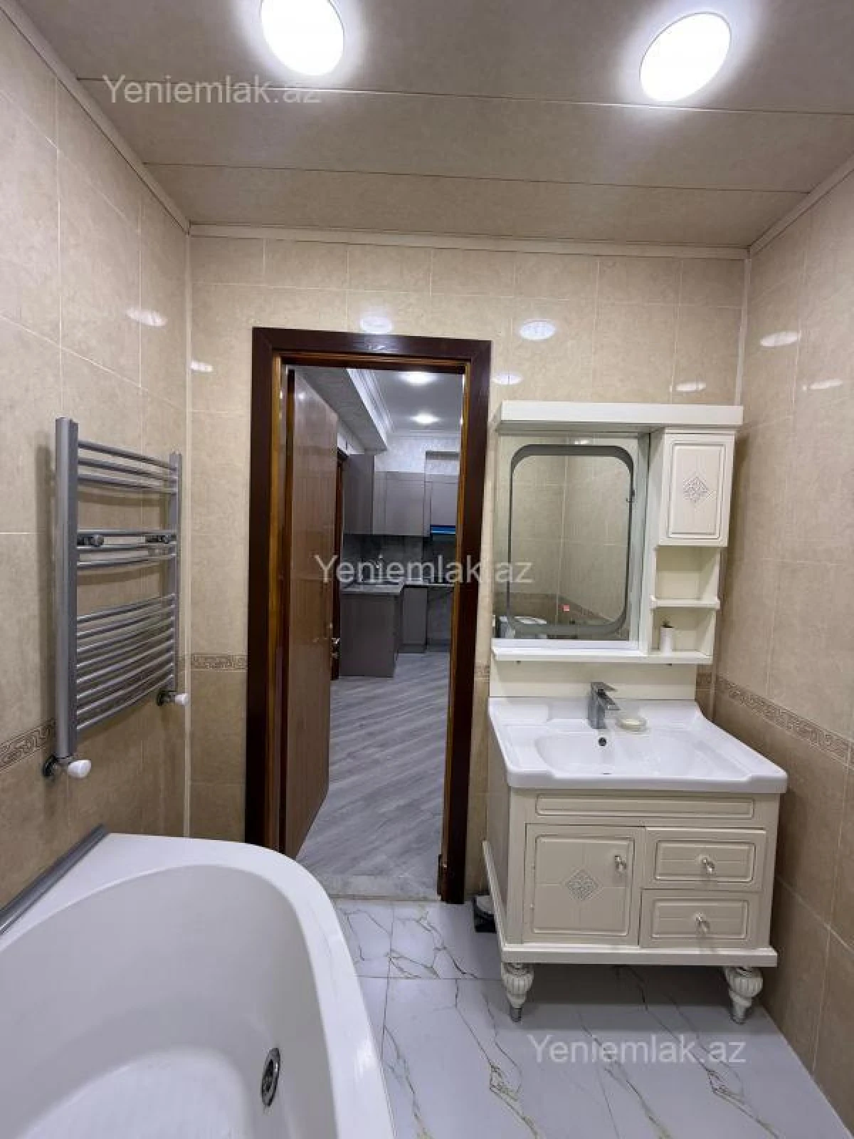 Satılır 2 otaqlı yeni tikili 65.5 m²