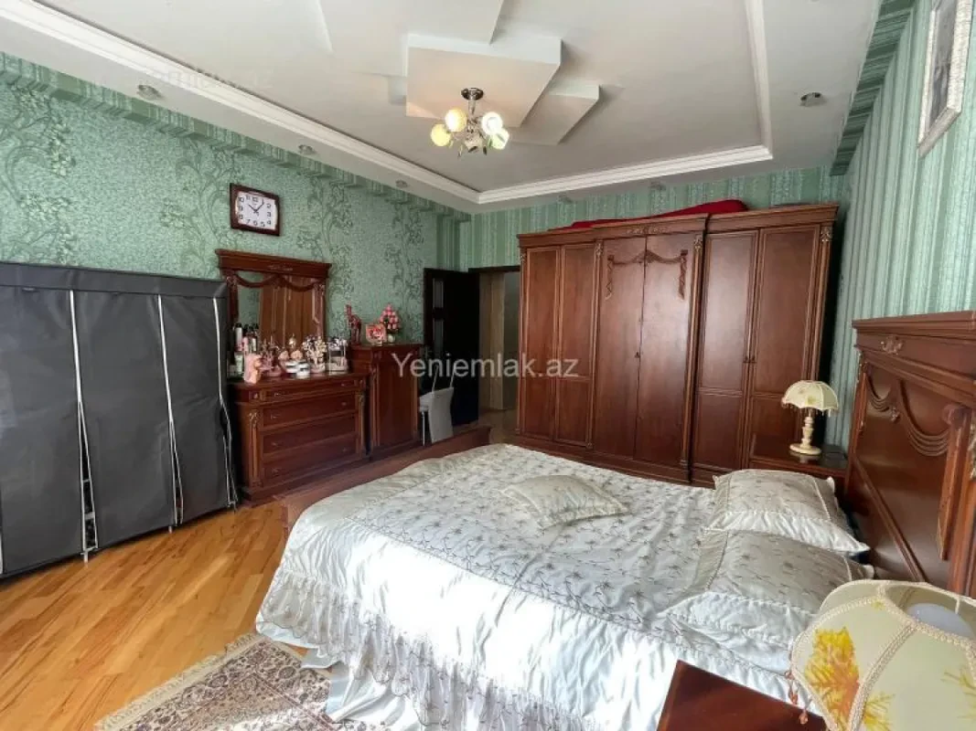 Satılır 3 otaqlı yeni tikili 115 m²