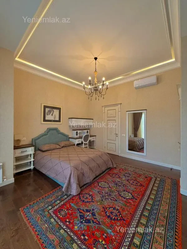 Satılır 5 otaqlı həyət evi 420 m²