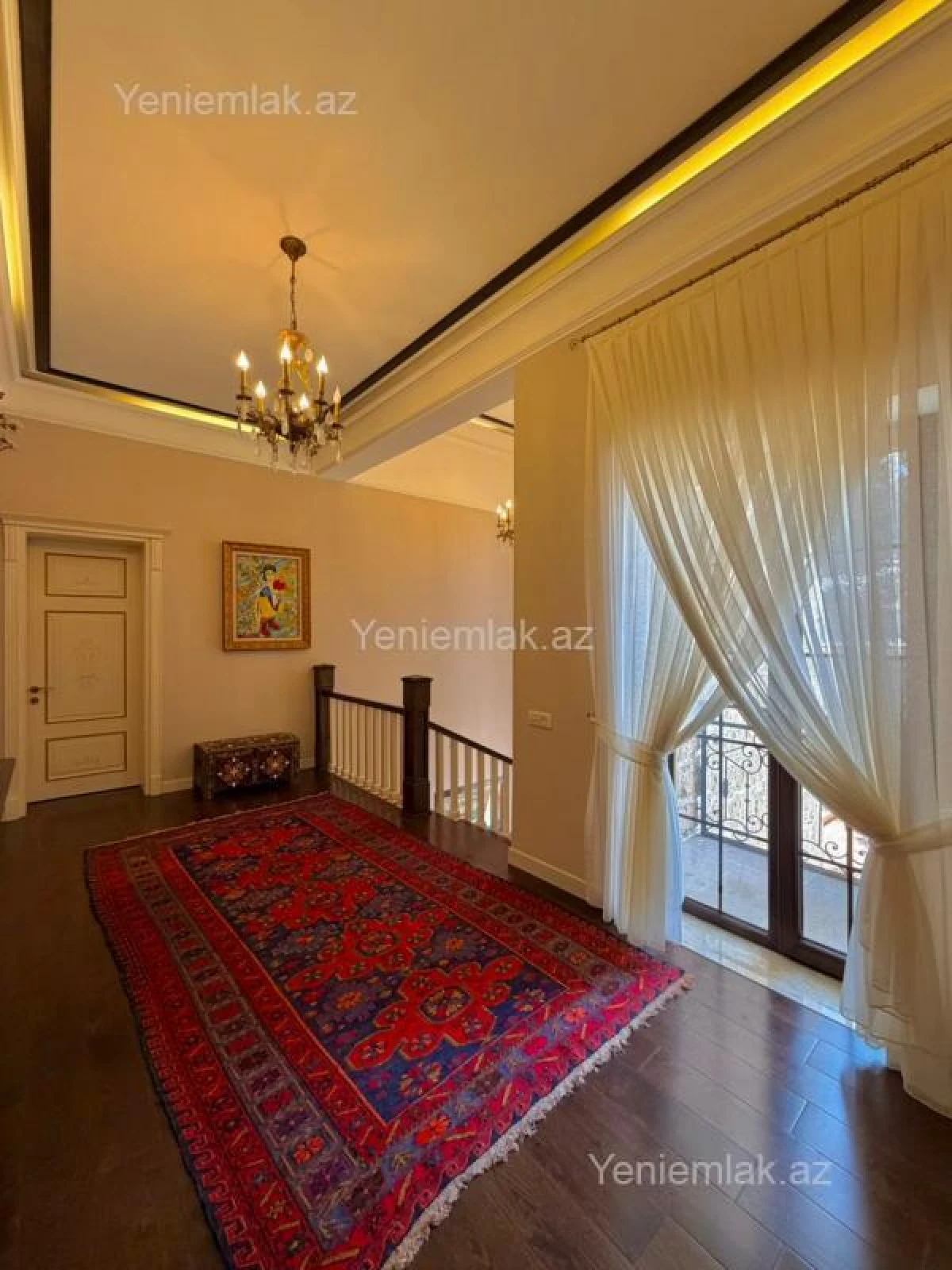 Satılır 5 otaqlı həyət evi 420 m²