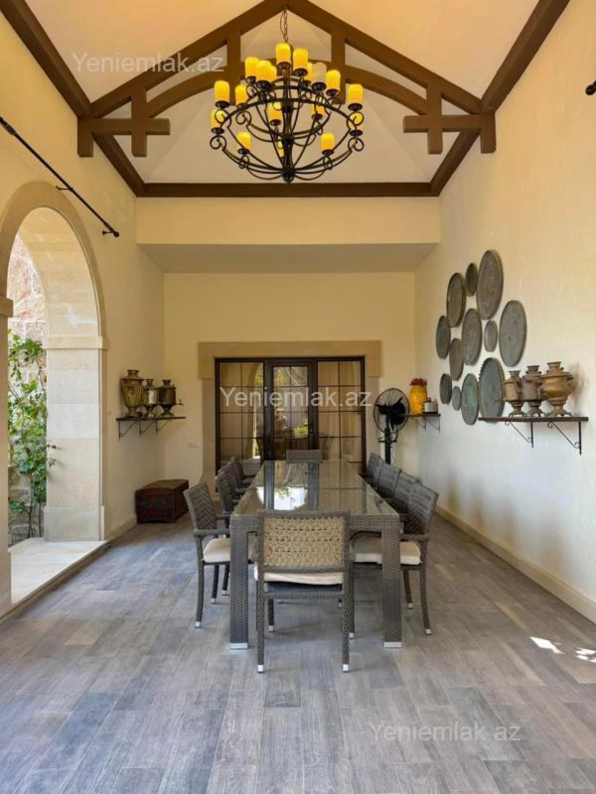 Satılır 5 otaqlı həyət evi 420 m²