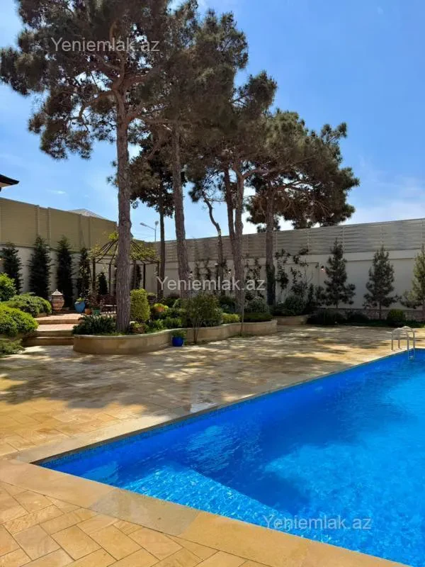 Satılır 5 otaqlı həyət evi 420 m²