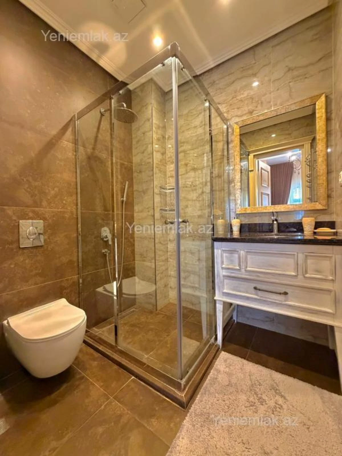 Satılır 5 otaqlı həyət evi 420 m²
