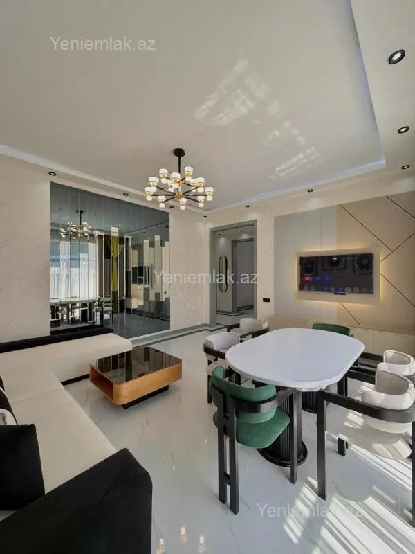 Satılır 4 otaqlı həyət evi 175 m²