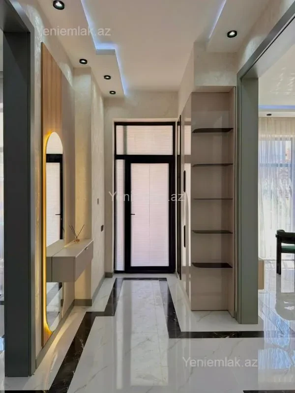 Satılır 4 otaqlı həyət evi 175 m²
