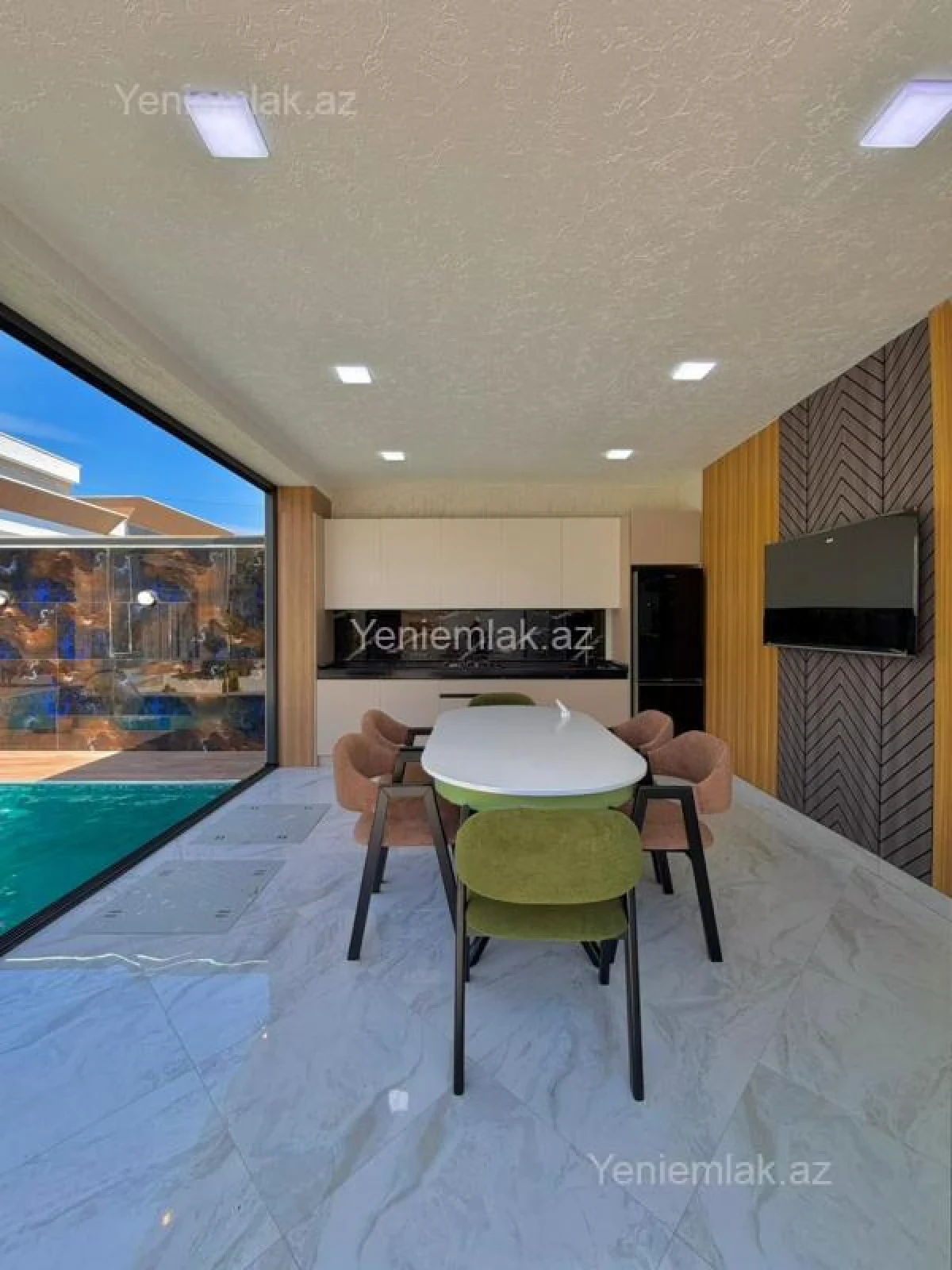 Satılır 4 otaqlı həyət evi 175 m²