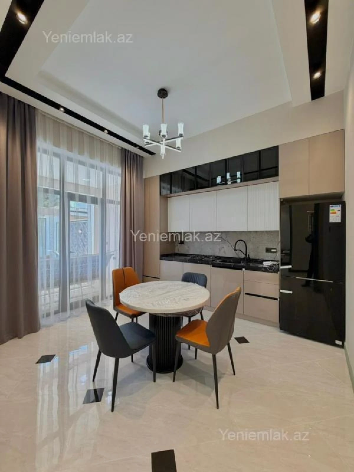 Satılır 4 otaqlı həyət evi 150 m²