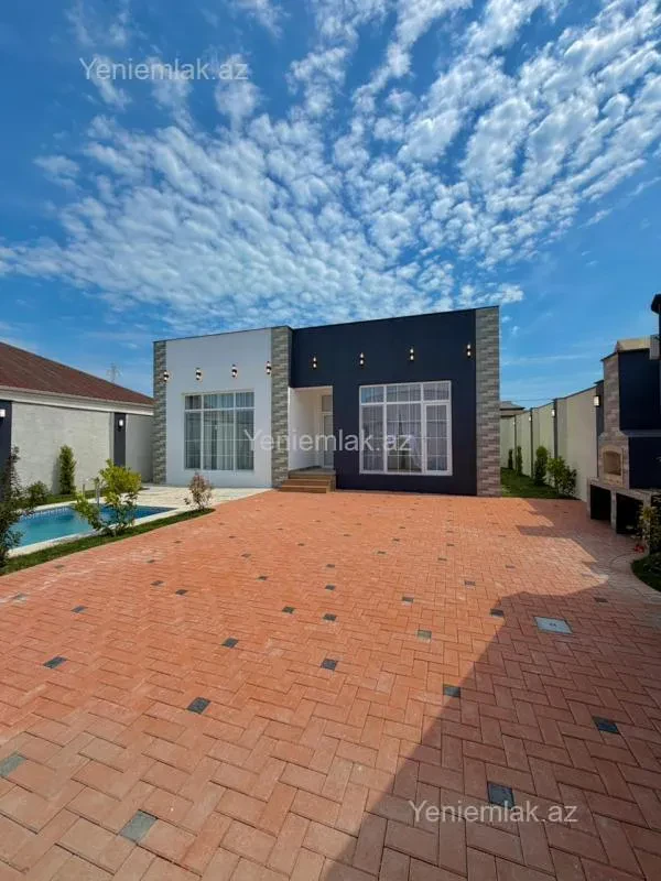 Satılır 4 otaqlı həyət evi 150 m²