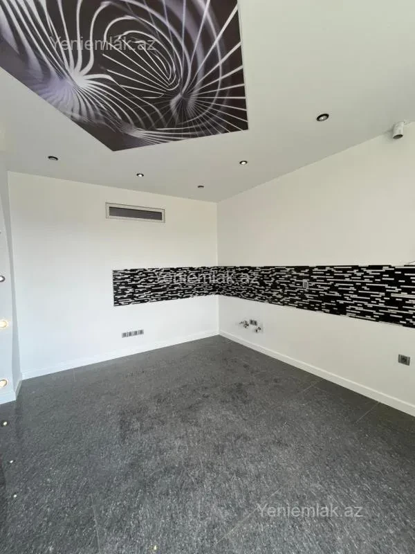 Satılır 3 otaqlı yeni tikili 200 m²