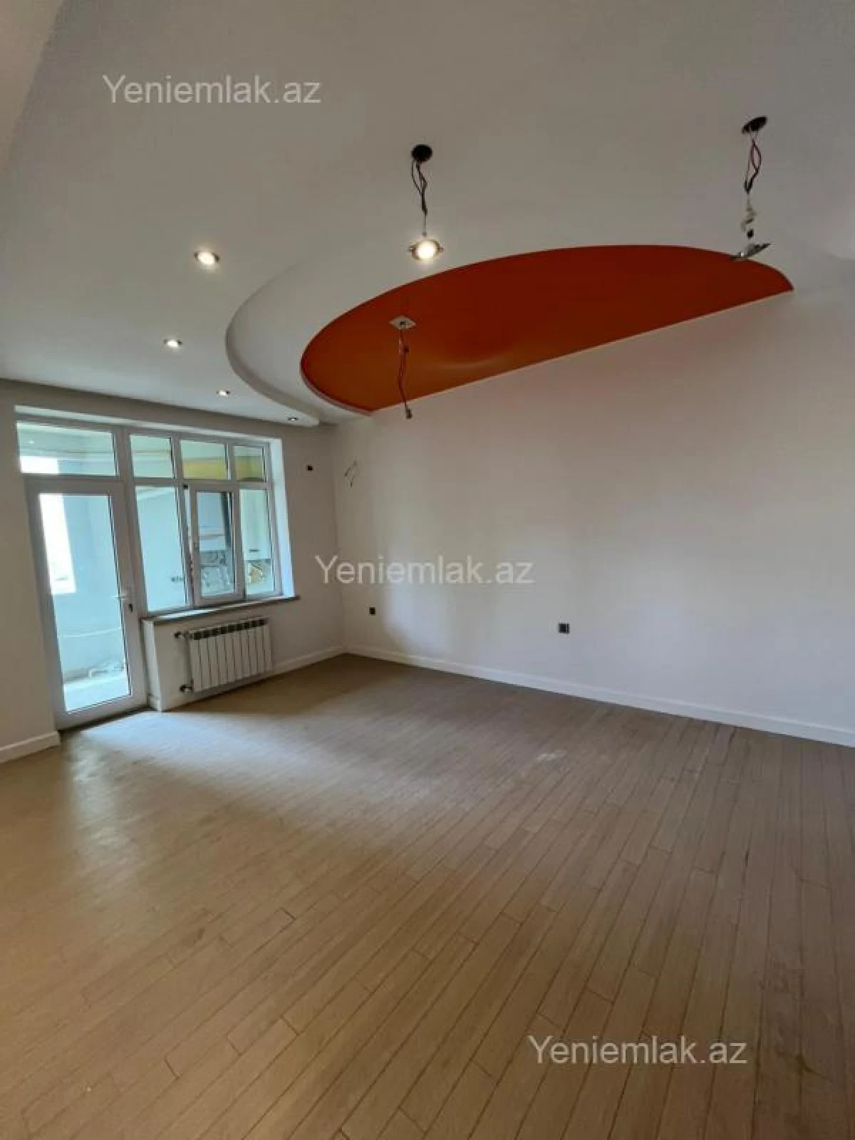 Satılır 3 otaqlı yeni tikili 200 m²