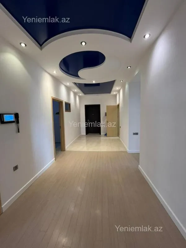 Satılır 3 otaqlı yeni tikili 200 m²