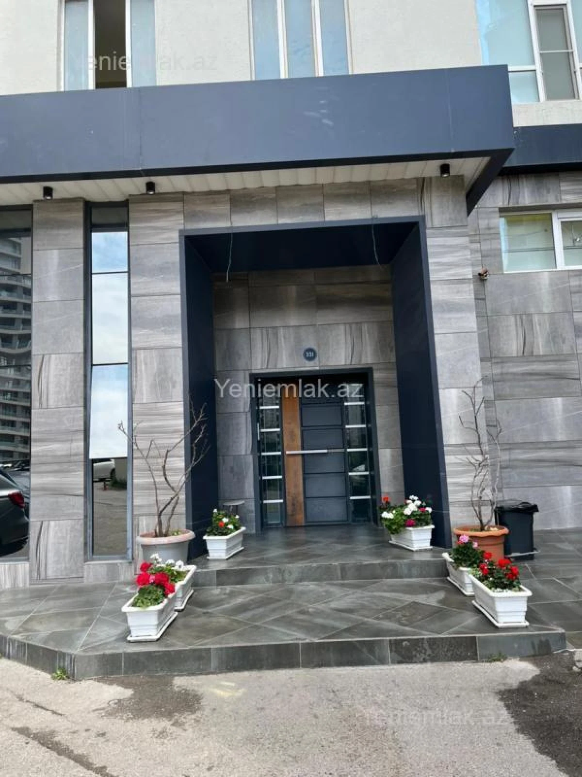 Satılır 3 otaqlı yeni tikili 200 m²
