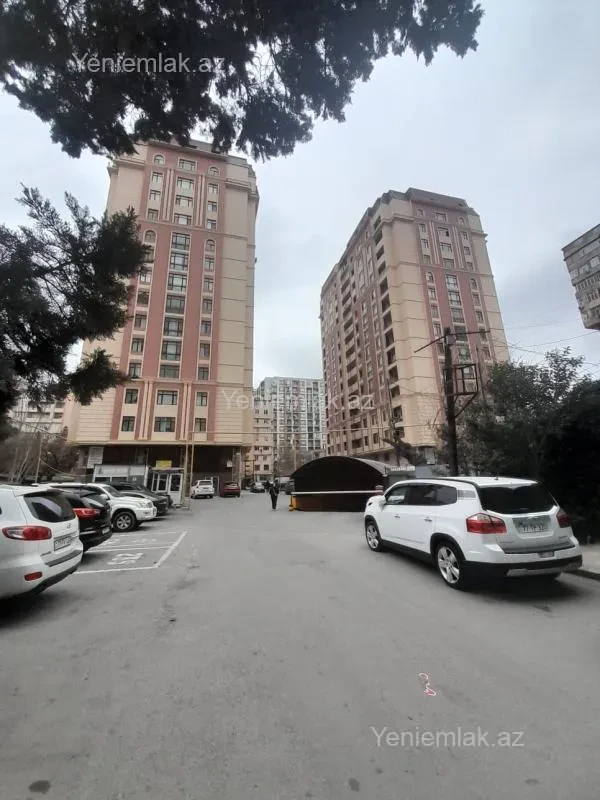 Satılır 2 otaqlı yeni tikili 55 m²