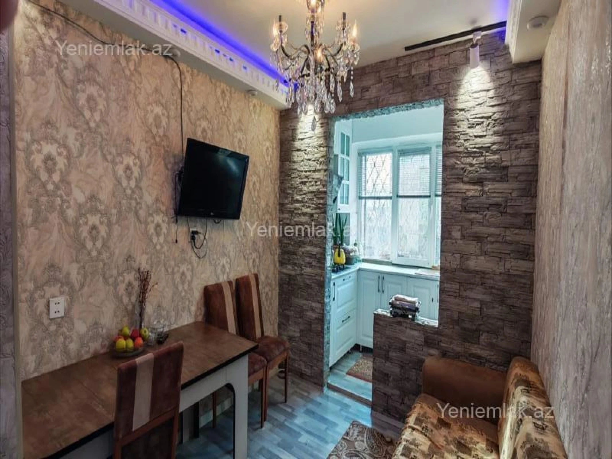 Satılır 3 otaqlı köhnə tikili 70 m²