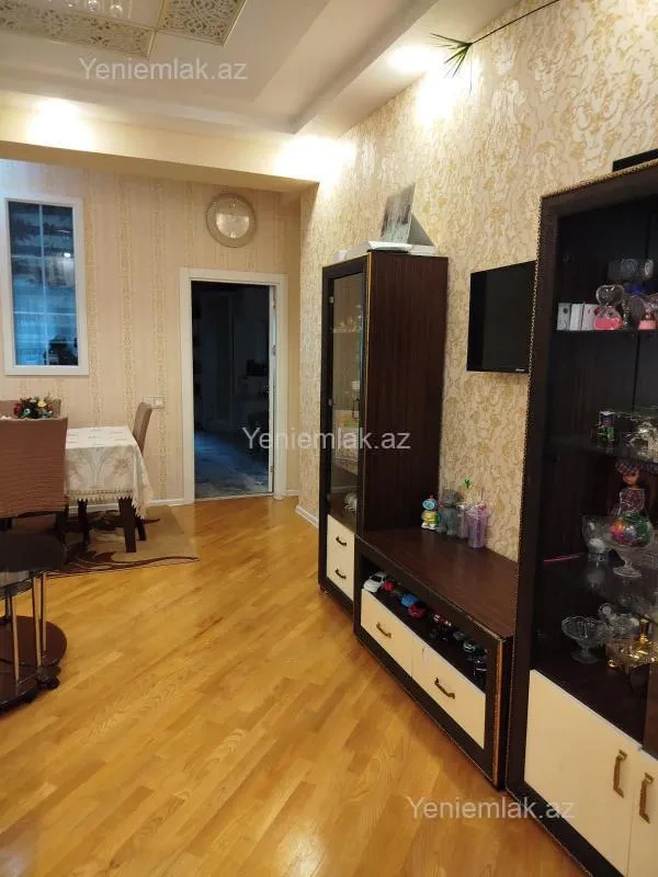 Satılır 2 otaqlı yeni tikili 83 m²
