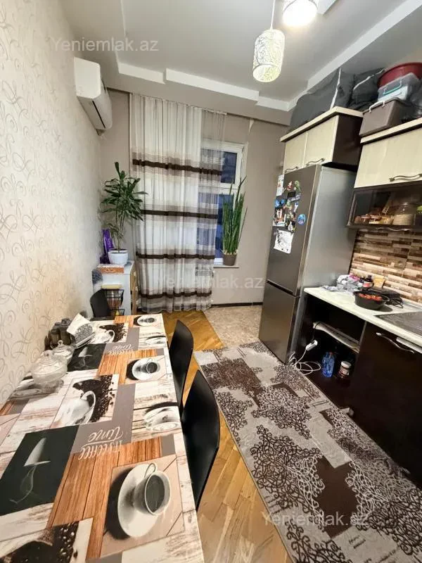 Satılır 3 otaqlı yeni tikili 90 m²