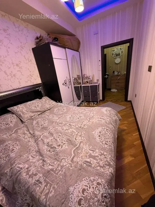 Satılır 3 otaqlı yeni tikili 90 m²