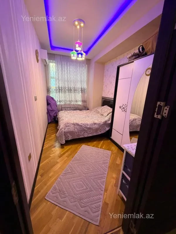 Satılır 3 otaqlı yeni tikili 90 m²