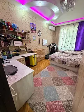 Satılır 3 otaqlı yeni tikili 90 m²