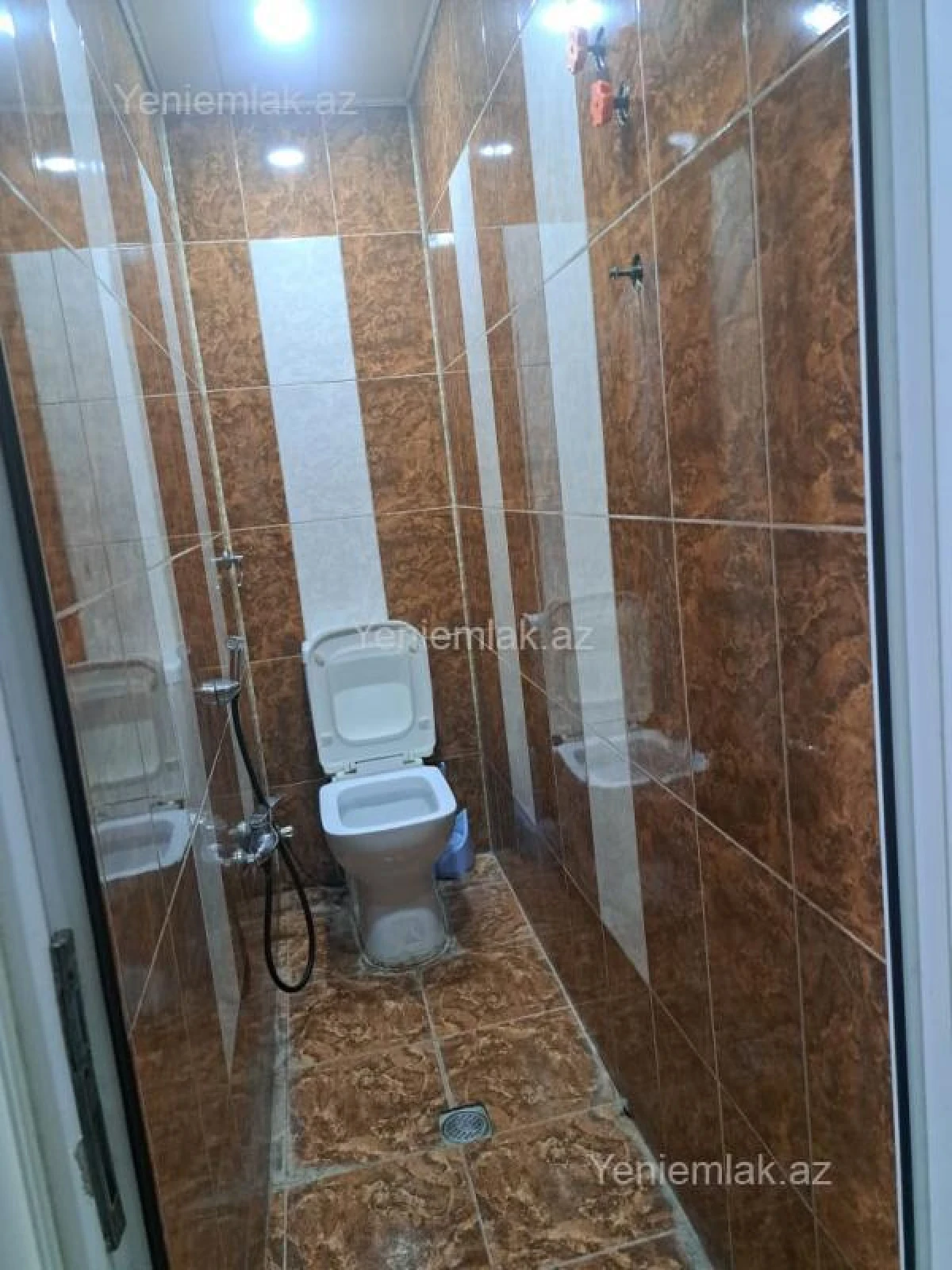 Satılır 3 otaqlı köhnə tikili 75 m²
