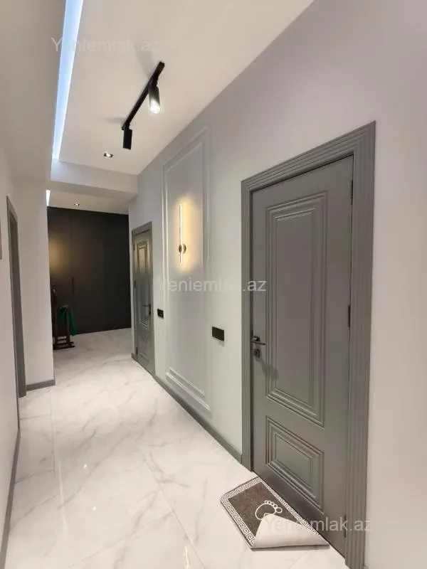 Satılır 3 otaqlı yeni tikili 158 m²