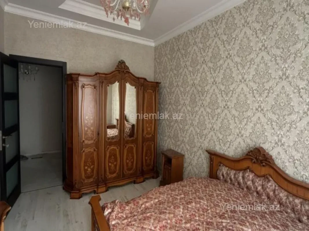 Satılır 4 otaqlı yeni tikili 215 m²