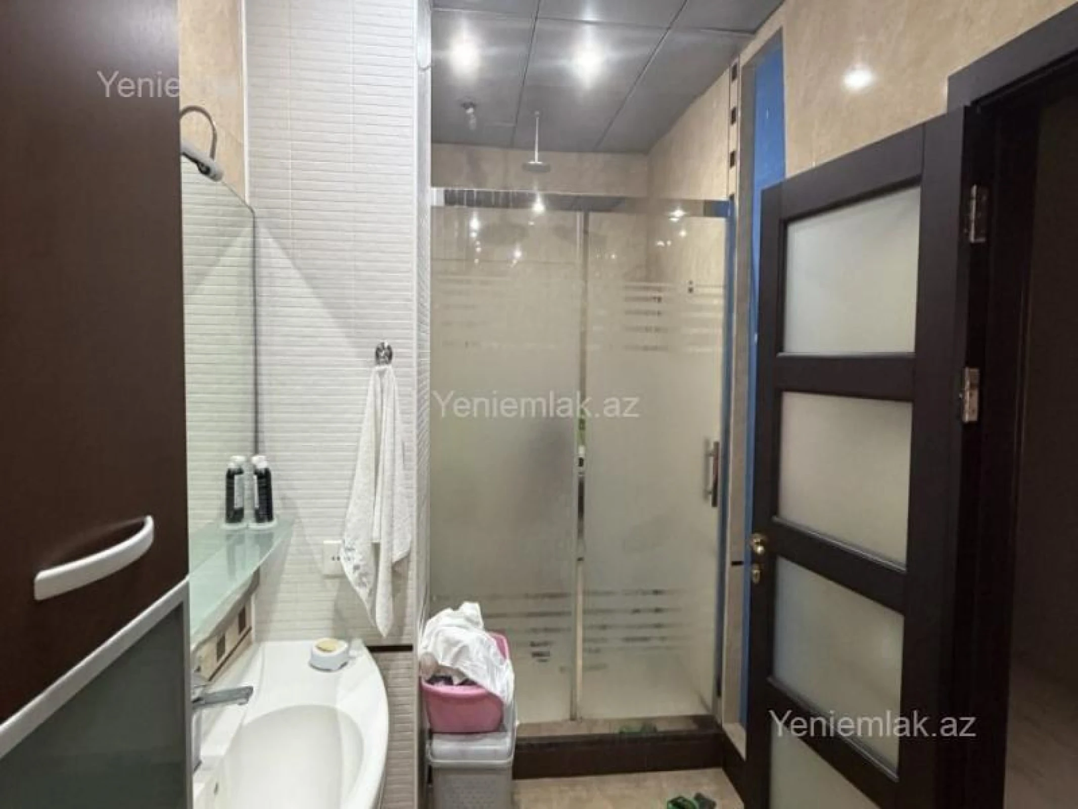 Satılır 4 otaqlı yeni tikili 215 m²
