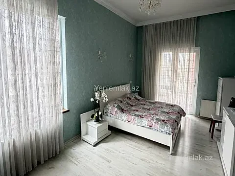 Satılır 4 otaqlı yeni tikili 215 m²
