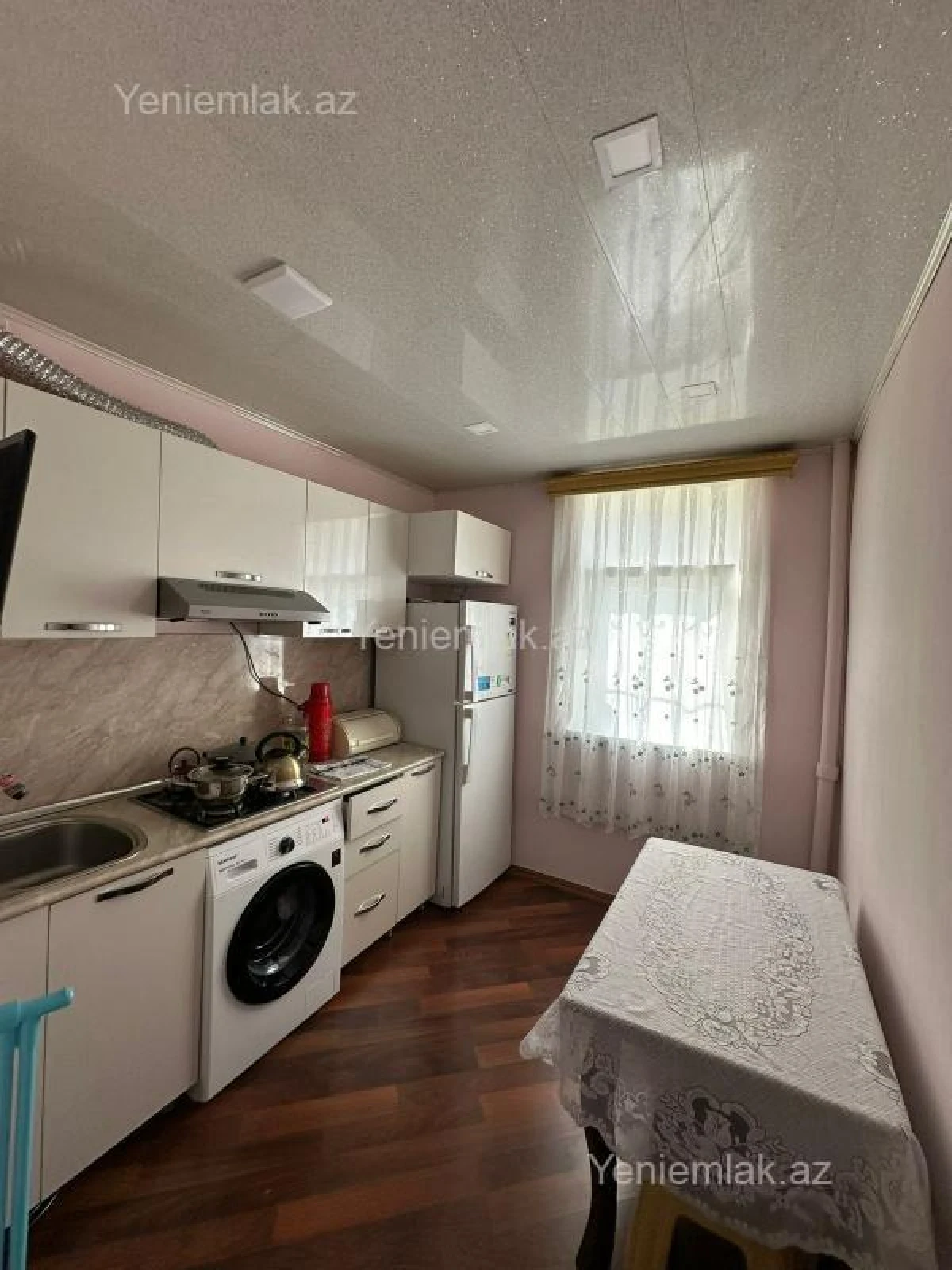 Satılır 2 otaqlı köhnə tikili 50 m²
