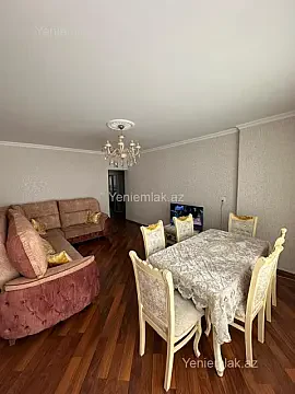 Satılır 2 otaqlı köhnə tikili 50 m²