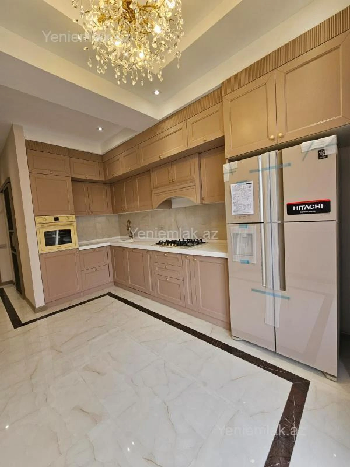 Satılır 4 otaqlı yeni tikili 130 m²