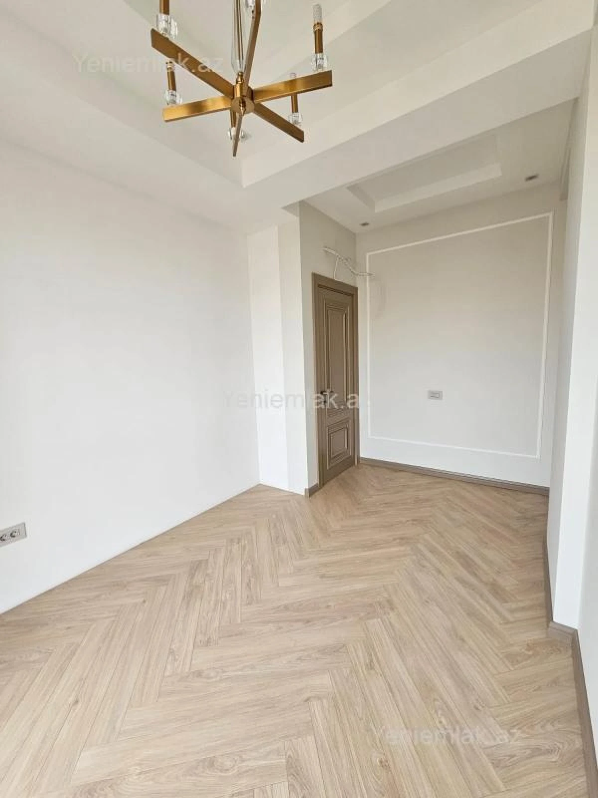 Satılır 4 otaqlı yeni tikili 130 m²
