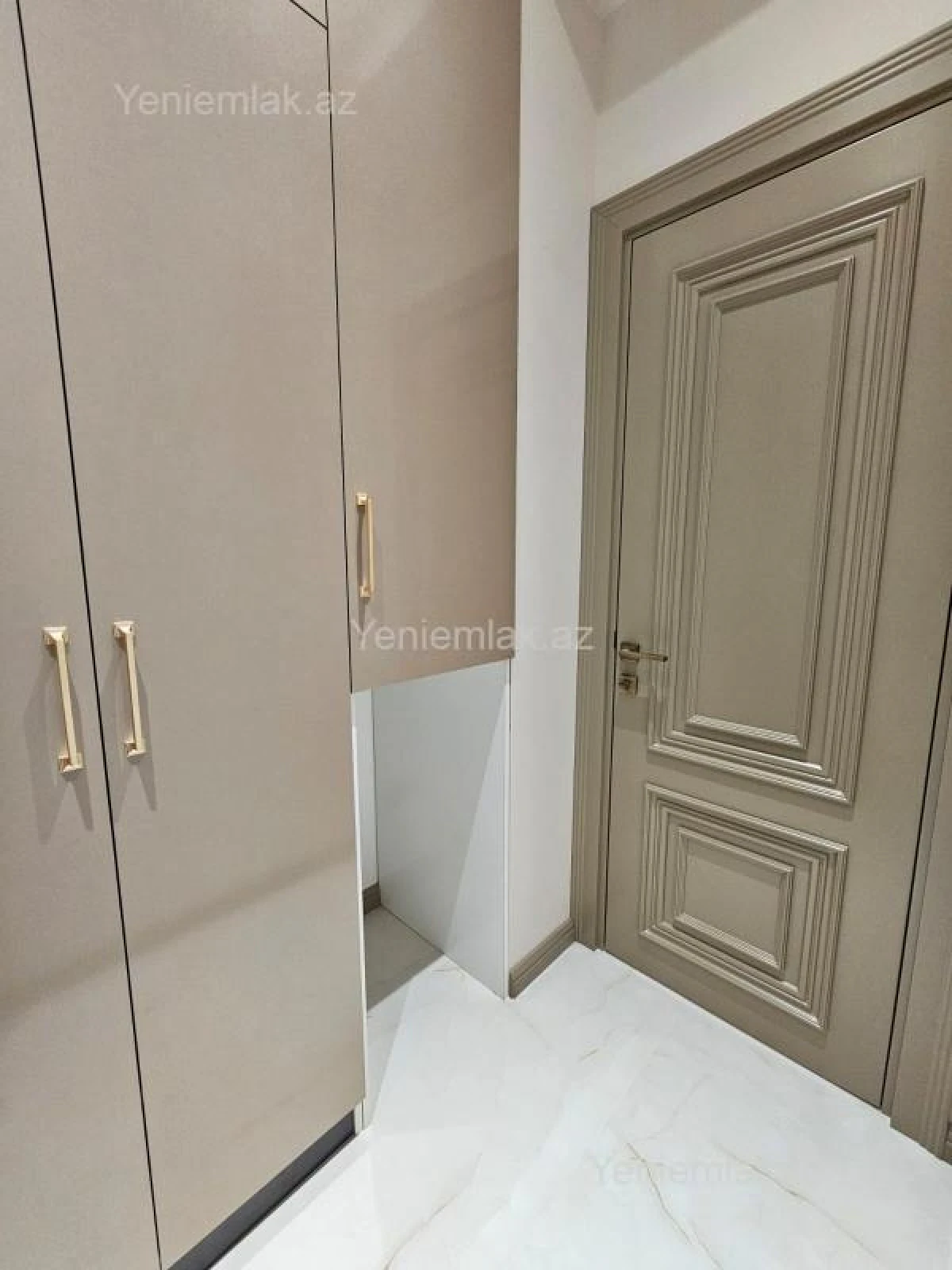 Satılır 4 otaqlı yeni tikili 130 m²