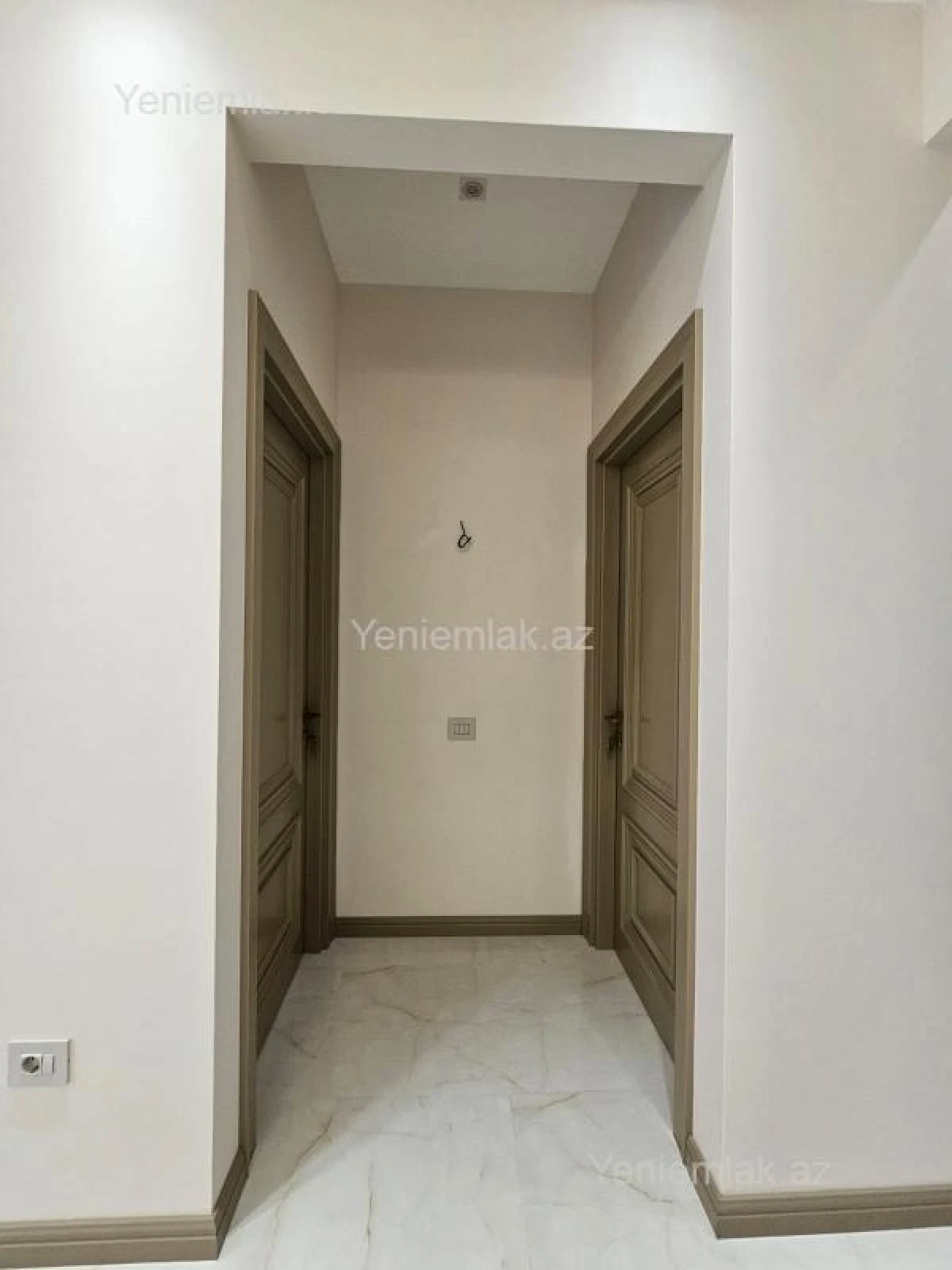 Satılır 4 otaqlı yeni tikili 130 m²
