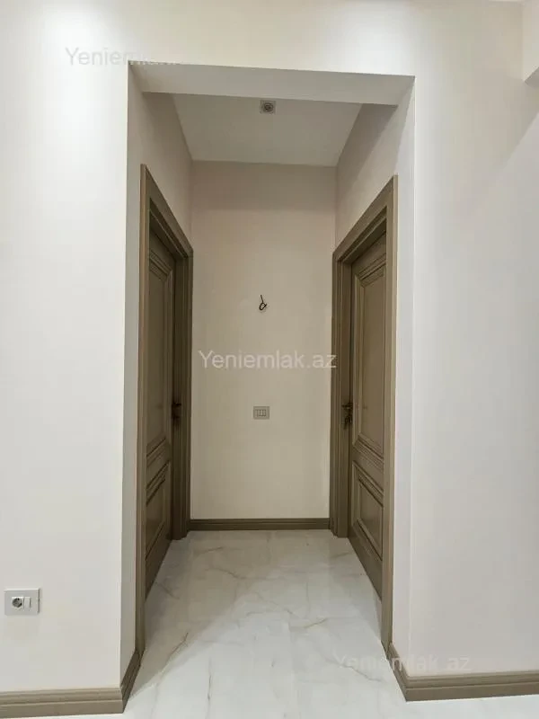 Satılır 4 otaqlı yeni tikili 130 m²