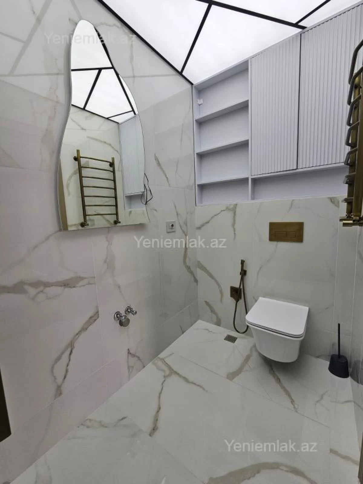 Satılır 4 otaqlı yeni tikili 130 m²
